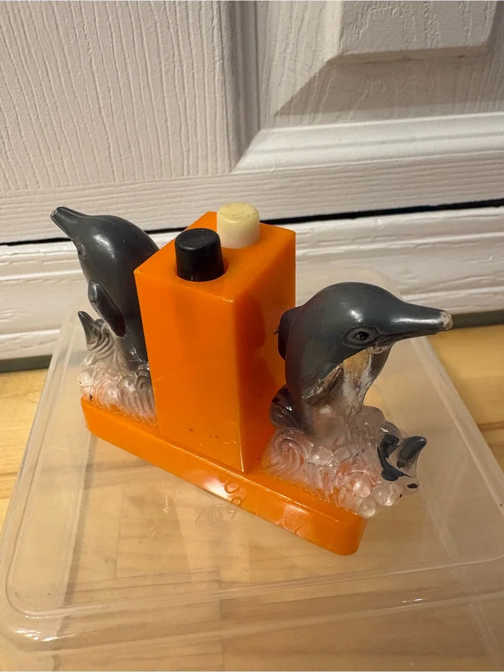 Sea World Orange Dolphin Vintage salt and pepper dispenser